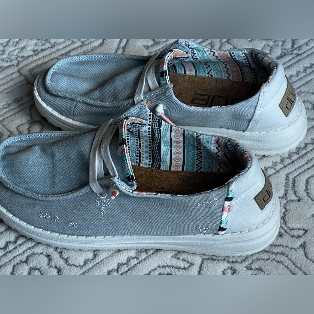 Hey Dude Women’s Wendy Boho Light Denim Comfy Sneakers Shoes Size 5/Youth 3